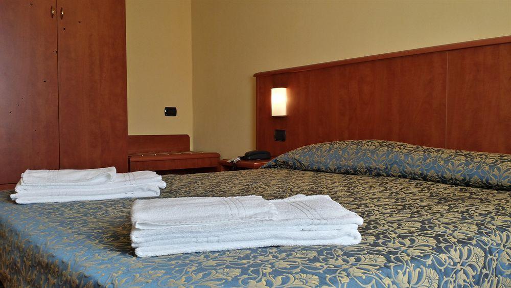 Hotel Postumia Dossobuono Exteriér fotografie