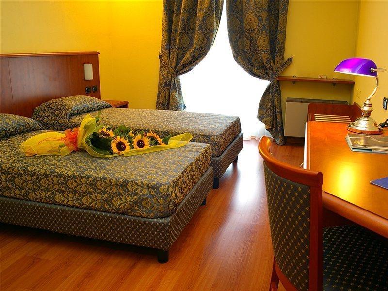 Hotel Postumia Dossobuono Exteriér fotografie