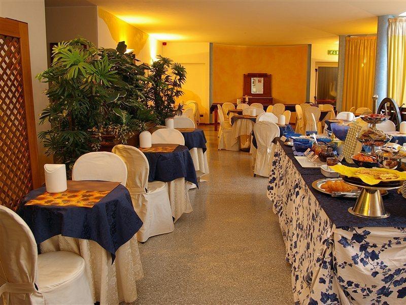 Hotel Postumia Dossobuono Exteriér fotografie