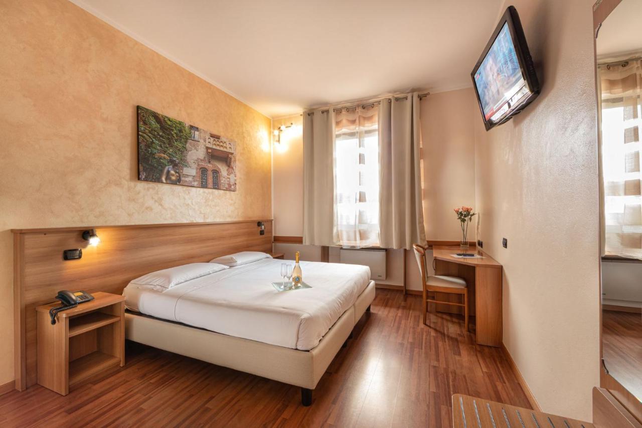 Hotel Postumia Dossobuono Exteriér fotografie